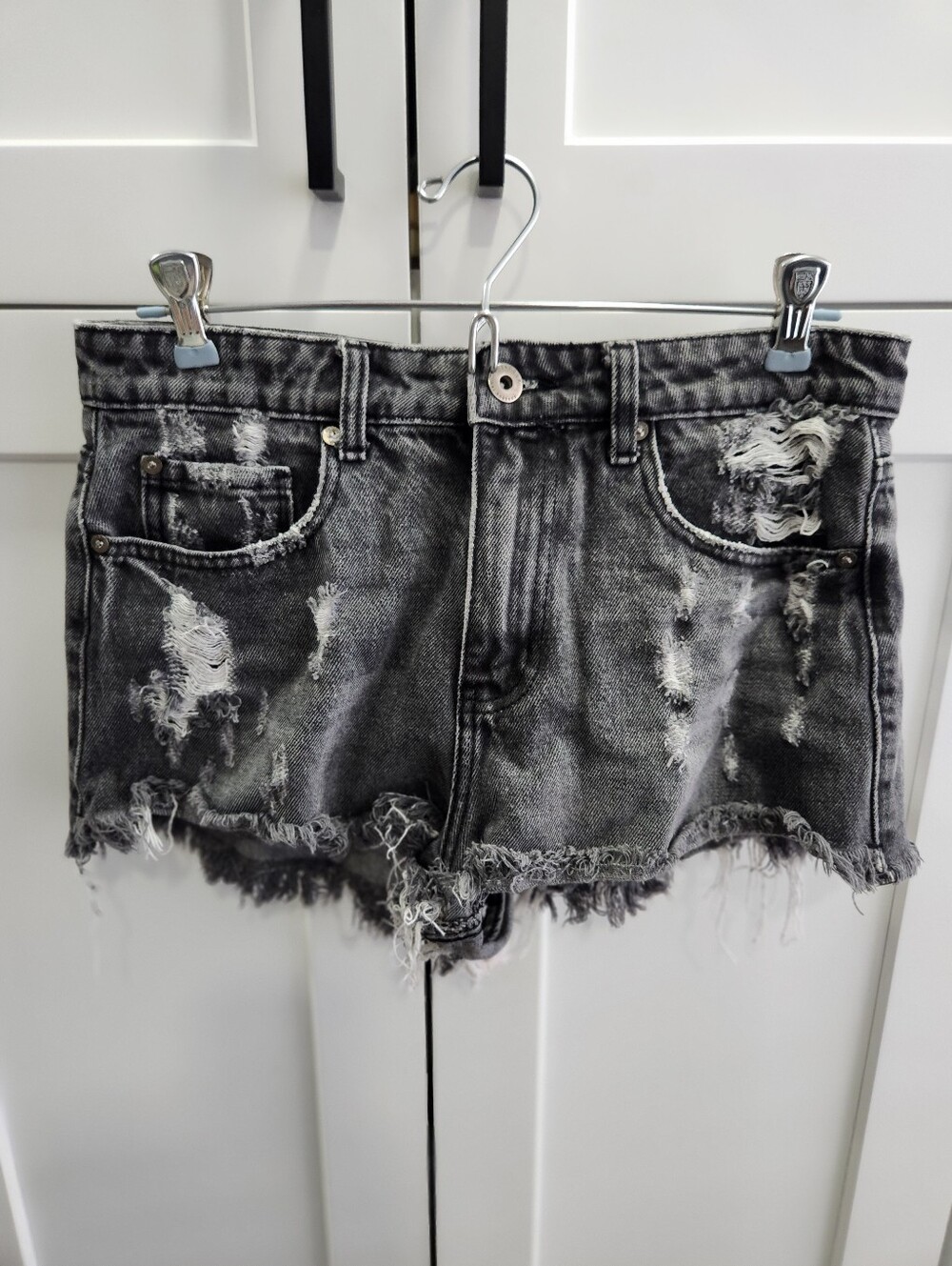 Pistola Nova High Rise Distressed Relaxed Cut Off Shorts Size 28